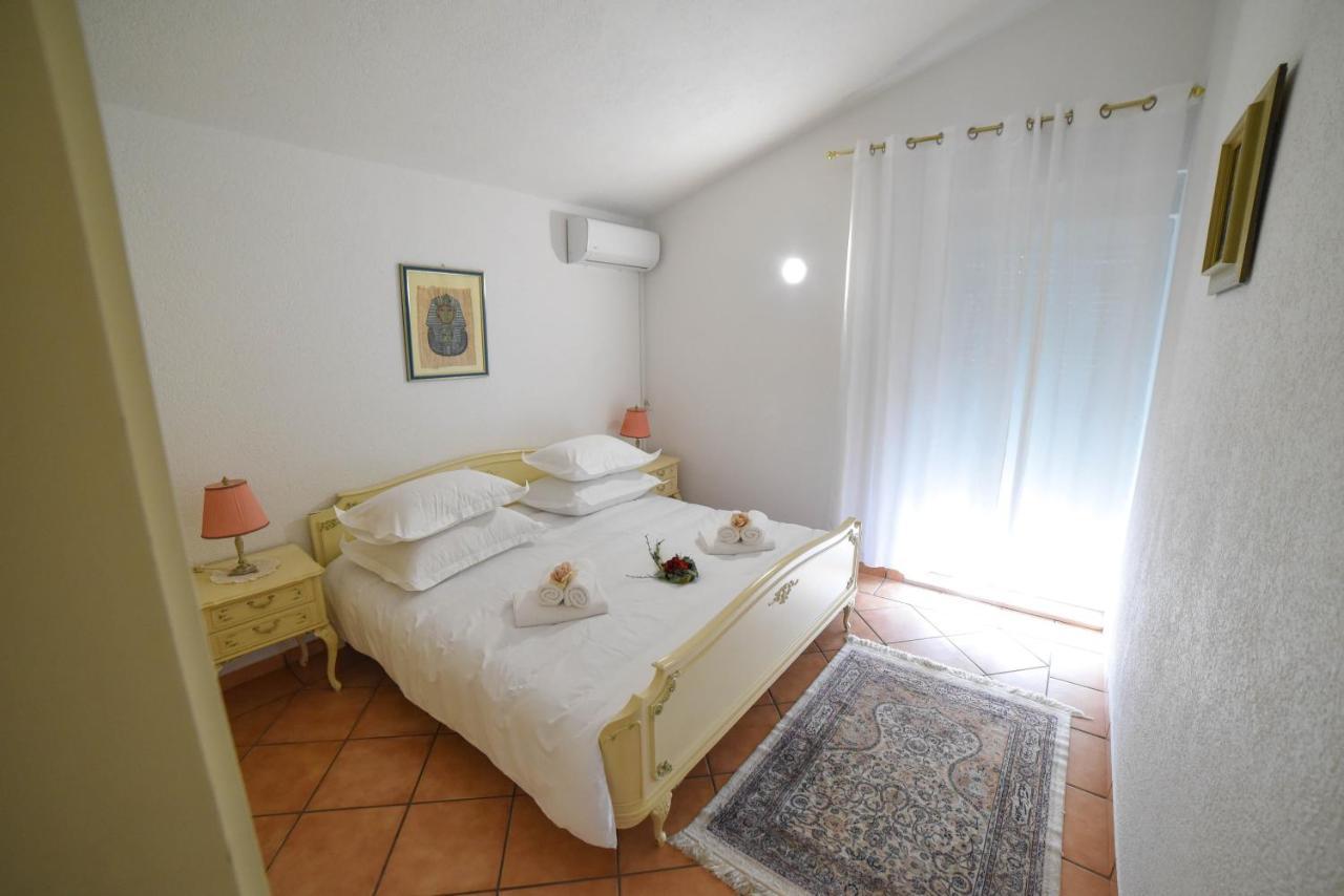 Villa Ana Komarna Exterior foto